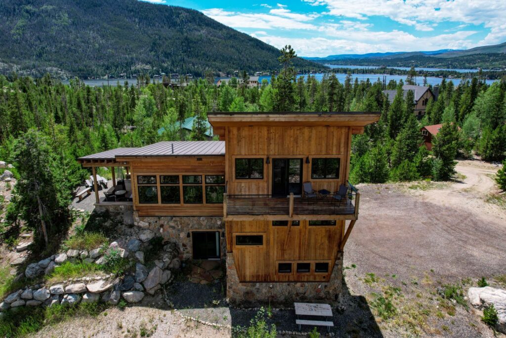 custom home in Grand Lake CO for sale